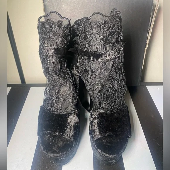Dolls Kill Widow Stolen Heart Velvet Peep Toe Platform Heels - Picture 2 of 5
